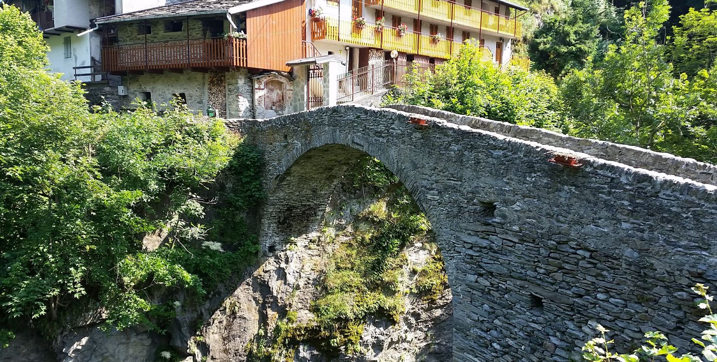 Borgate e architettura alpina